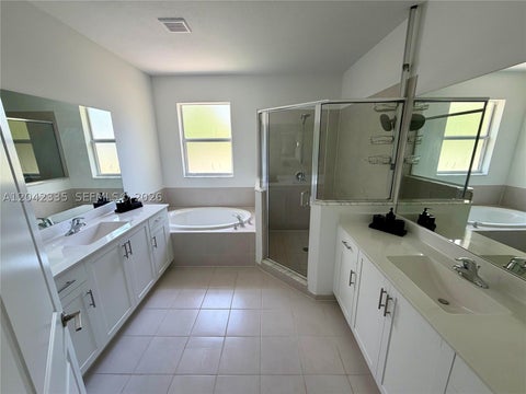 Tiny photo for 1361 SE 27th Ter, Homestead, FL 33035 (MLS # A12042335)