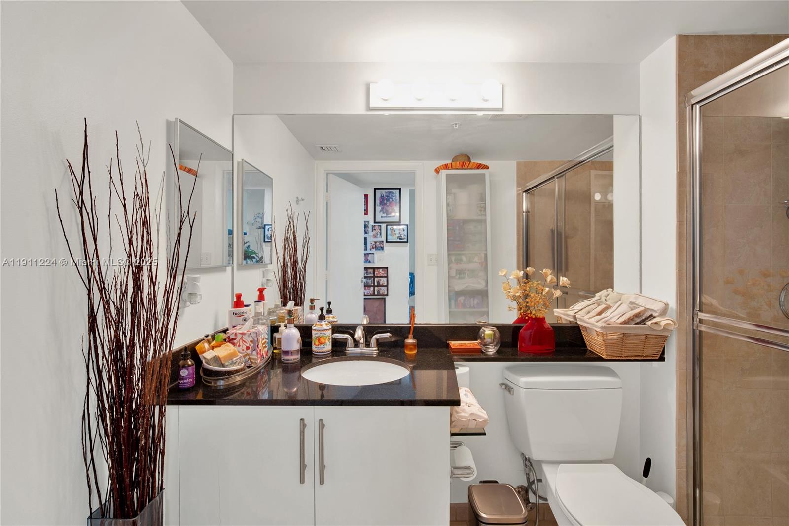 BRICKELL ON THE RIVER N T - Residential