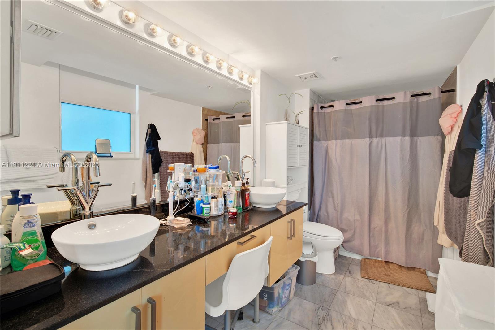 BRICKELL ON THE RIVER N T - Residential