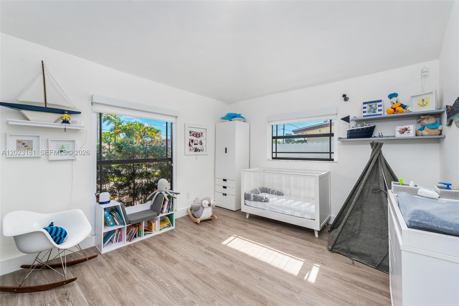 ENCHANTED LAKE SEC 6 - Residential