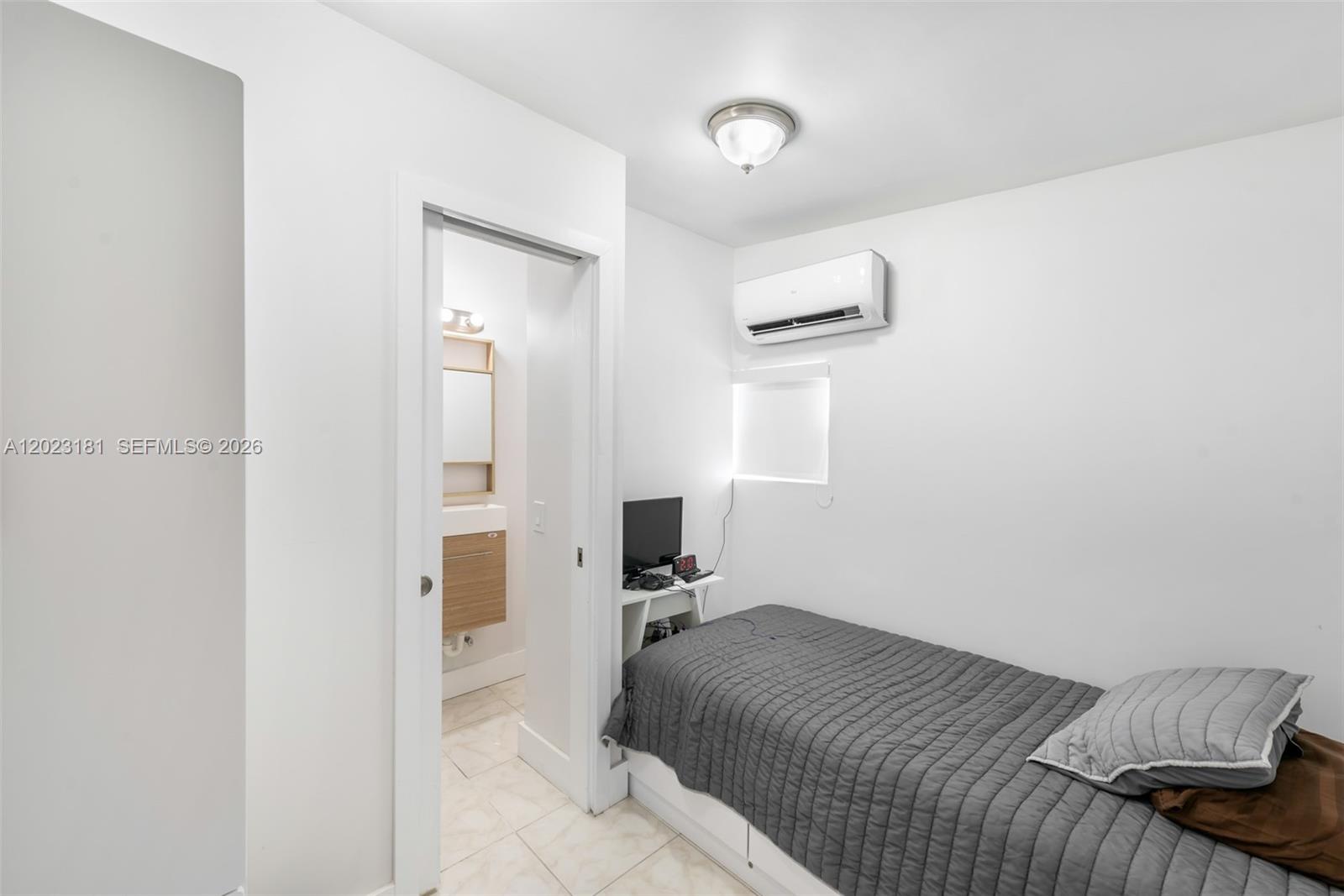 ENCHANTED LAKE SEC 6 - Residential
