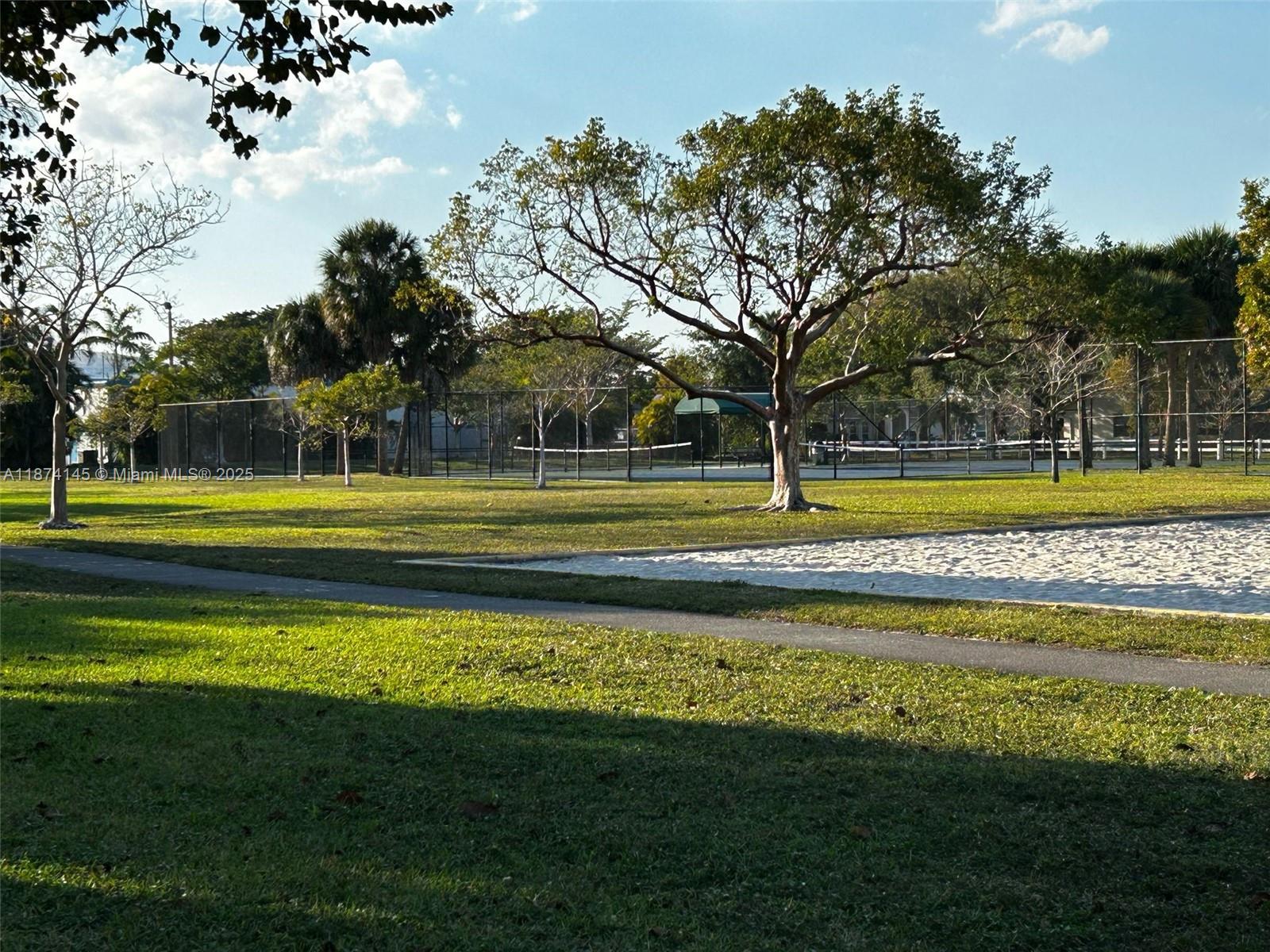 RAMBLEWOOD EAST CONDO - Residential Lease