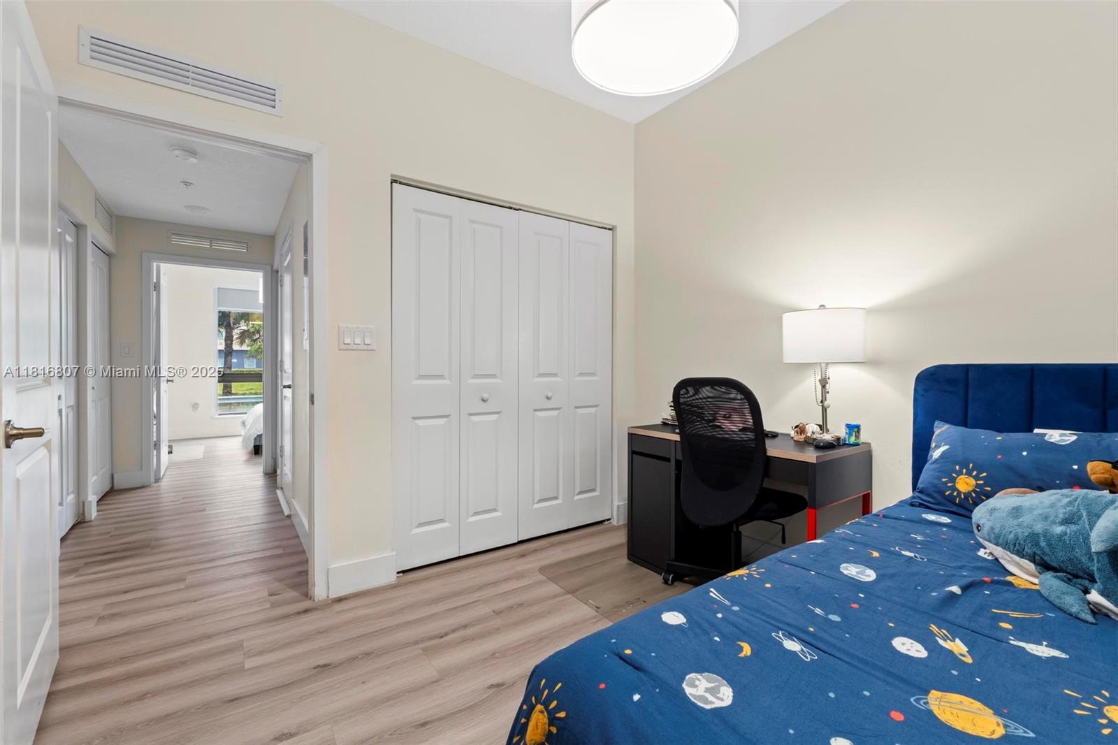 DOWNTOWN DORAL SOUTH PHAS - Residential