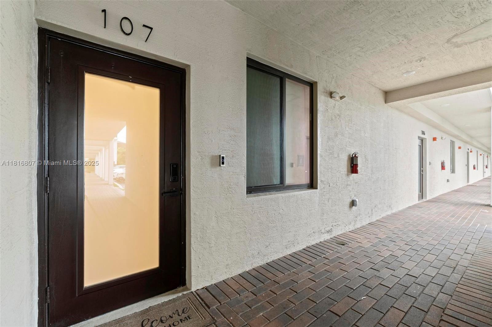 DOWNTOWN DORAL SOUTH PHAS - Residential