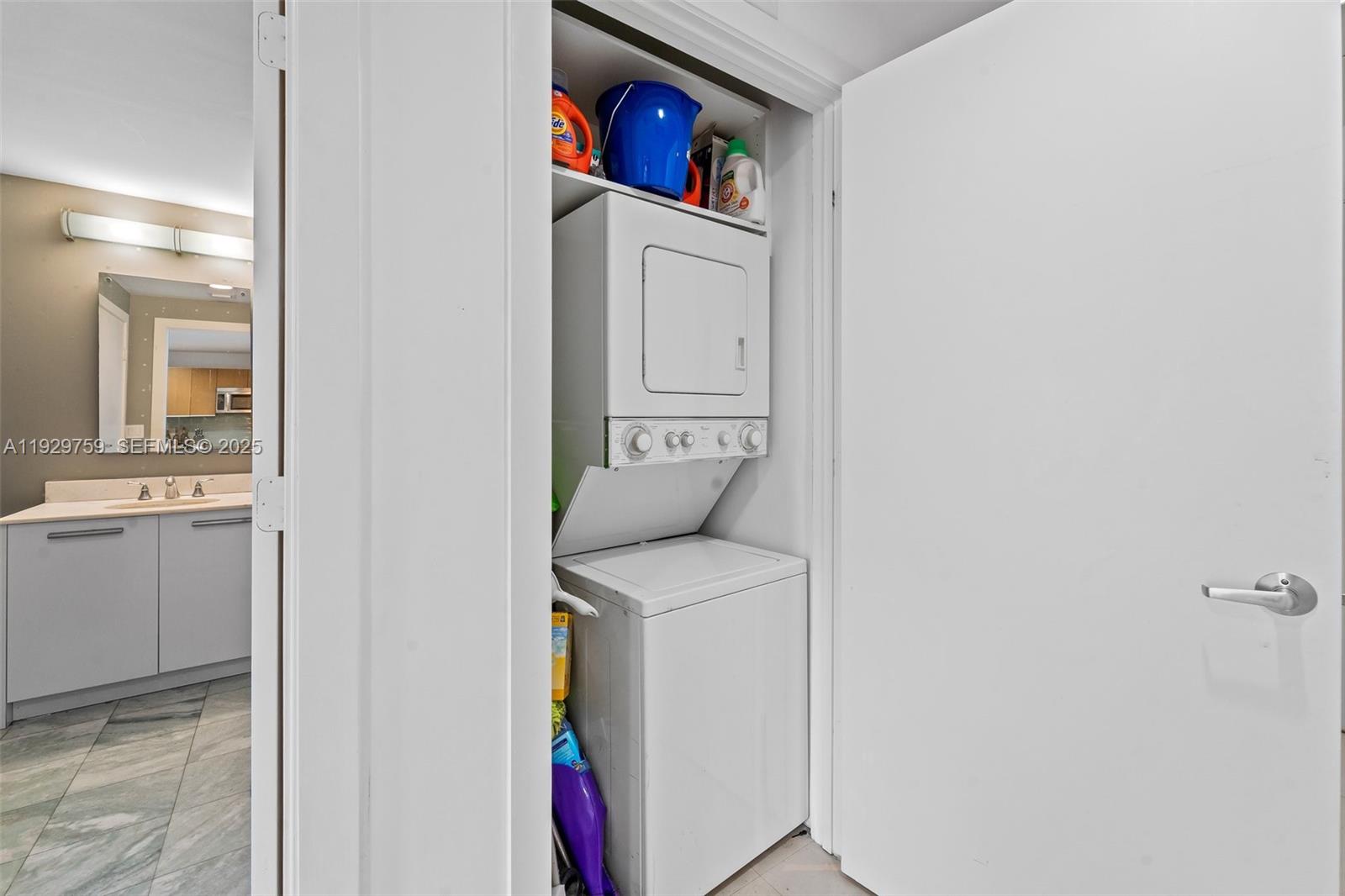 1060 BRICKELL CONDO - Residential Lease