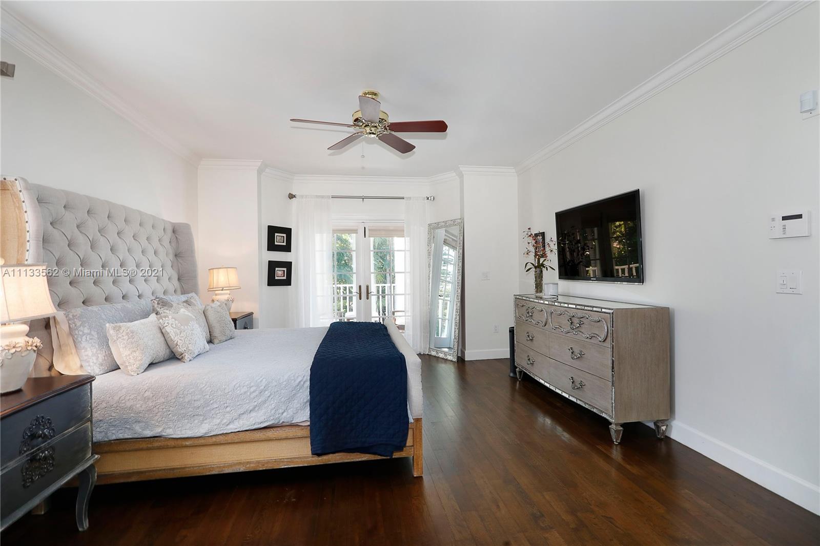 MARTIN SUBURBAN ACRES - Residential