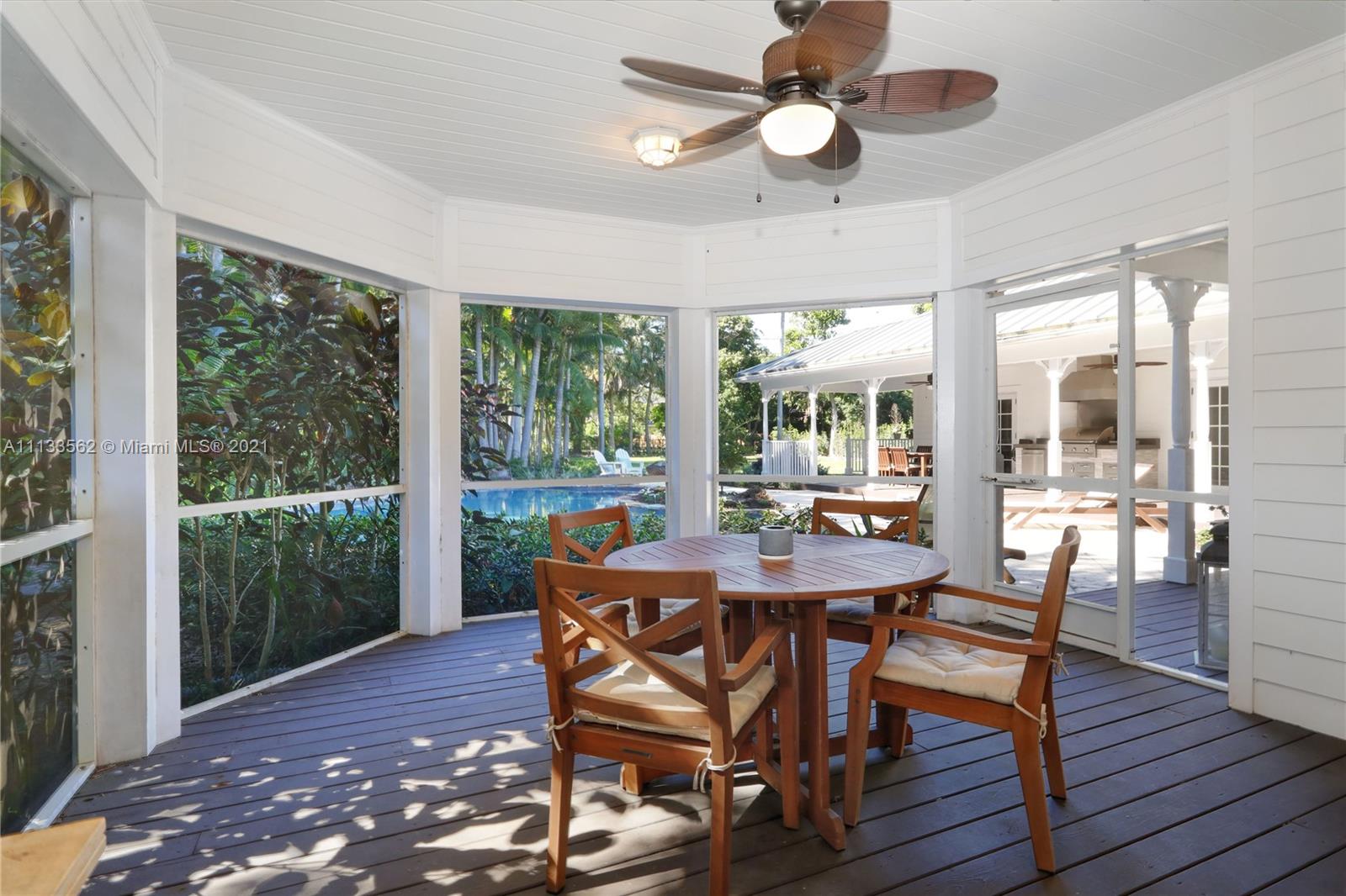 MARTIN SUBURBAN ACRES - Residential