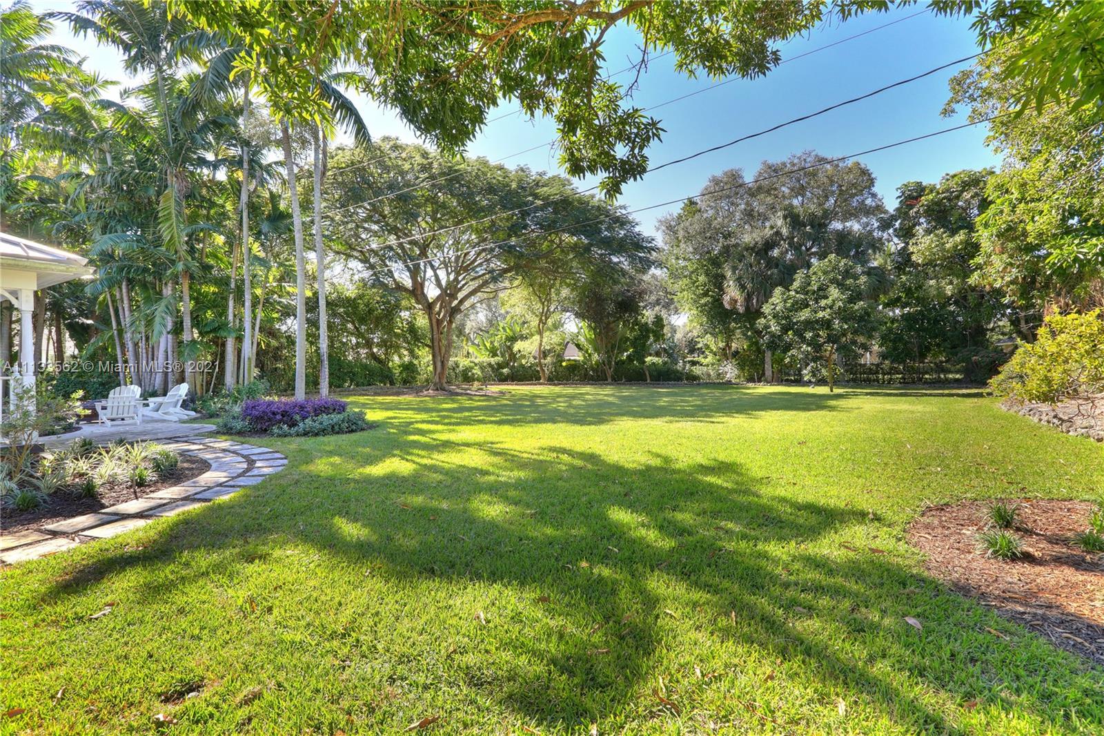 MARTIN SUBURBAN ACRES - Residential