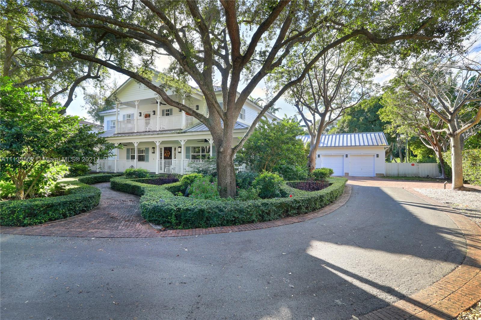 MARTIN SUBURBAN ACRES - Residential