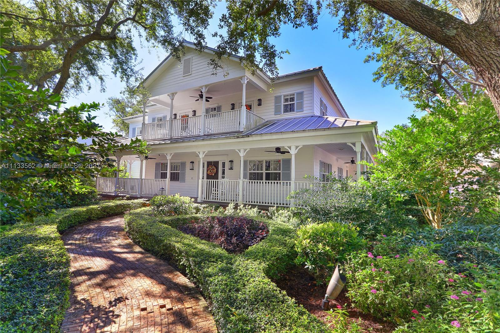 MARTIN SUBURBAN ACRES - Residential