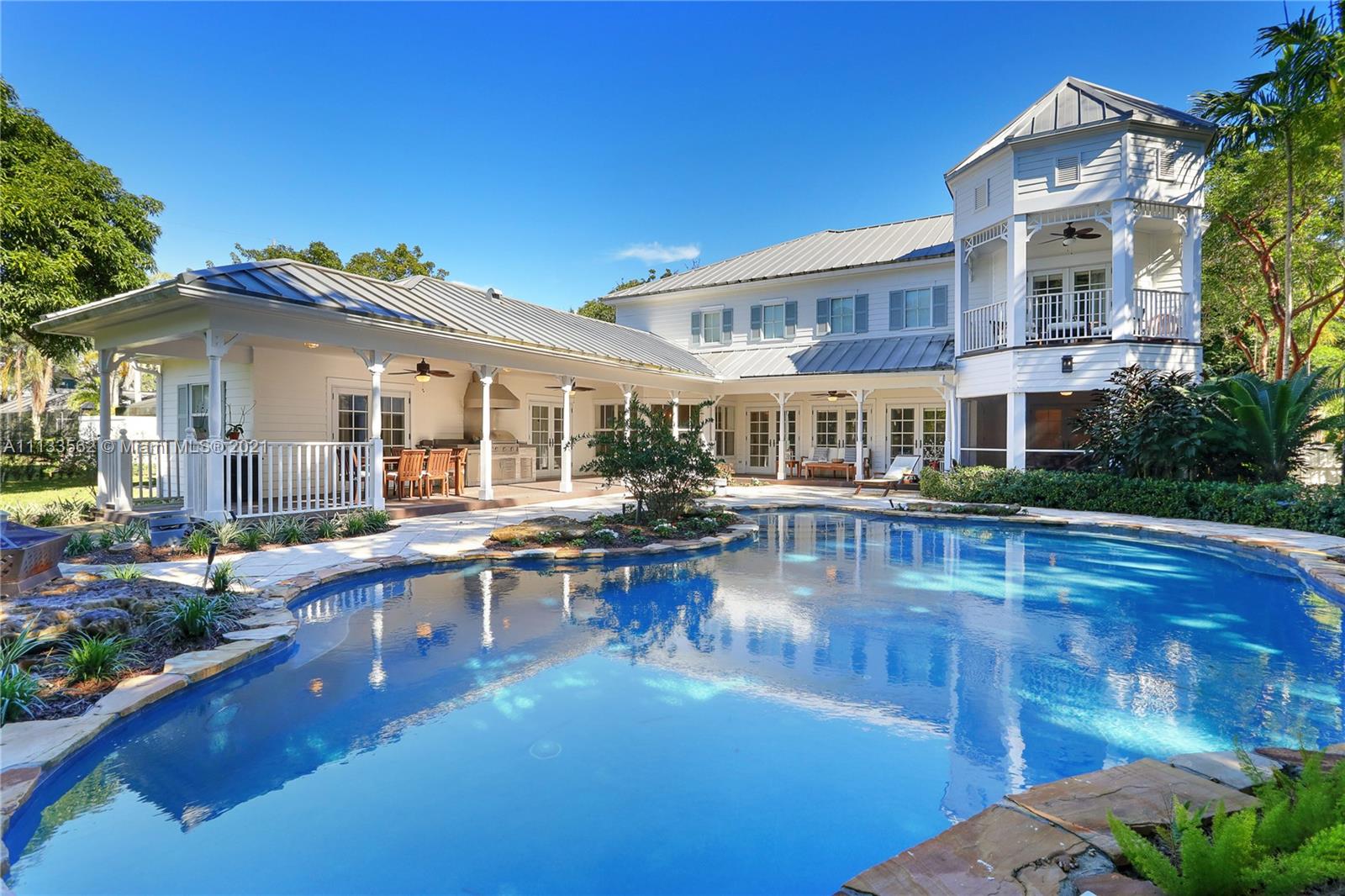 MARTIN SUBURBAN ACRES - Residential