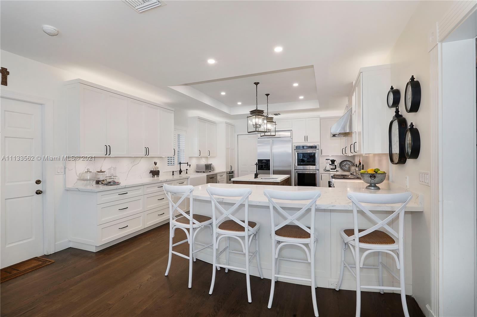 MARTIN SUBURBAN ACRES - Residential