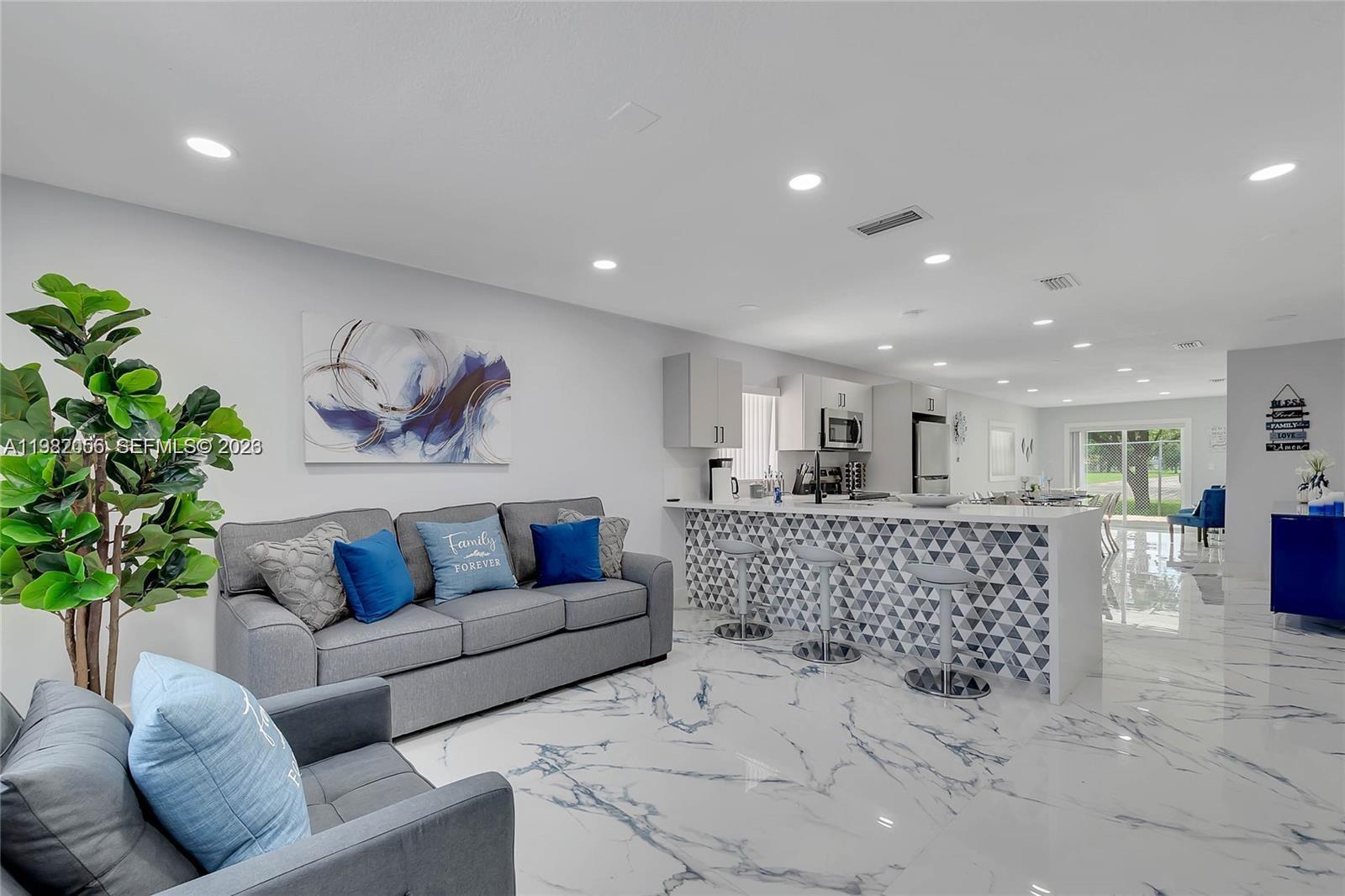 MANGO HILL REPLAT - Residential Lease