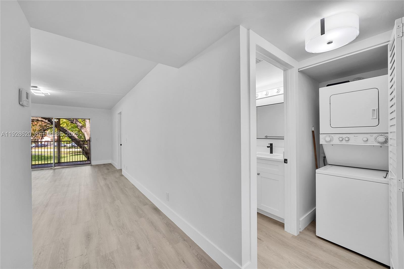 CAMBRIDGE AT CENTURY VILL - Residential