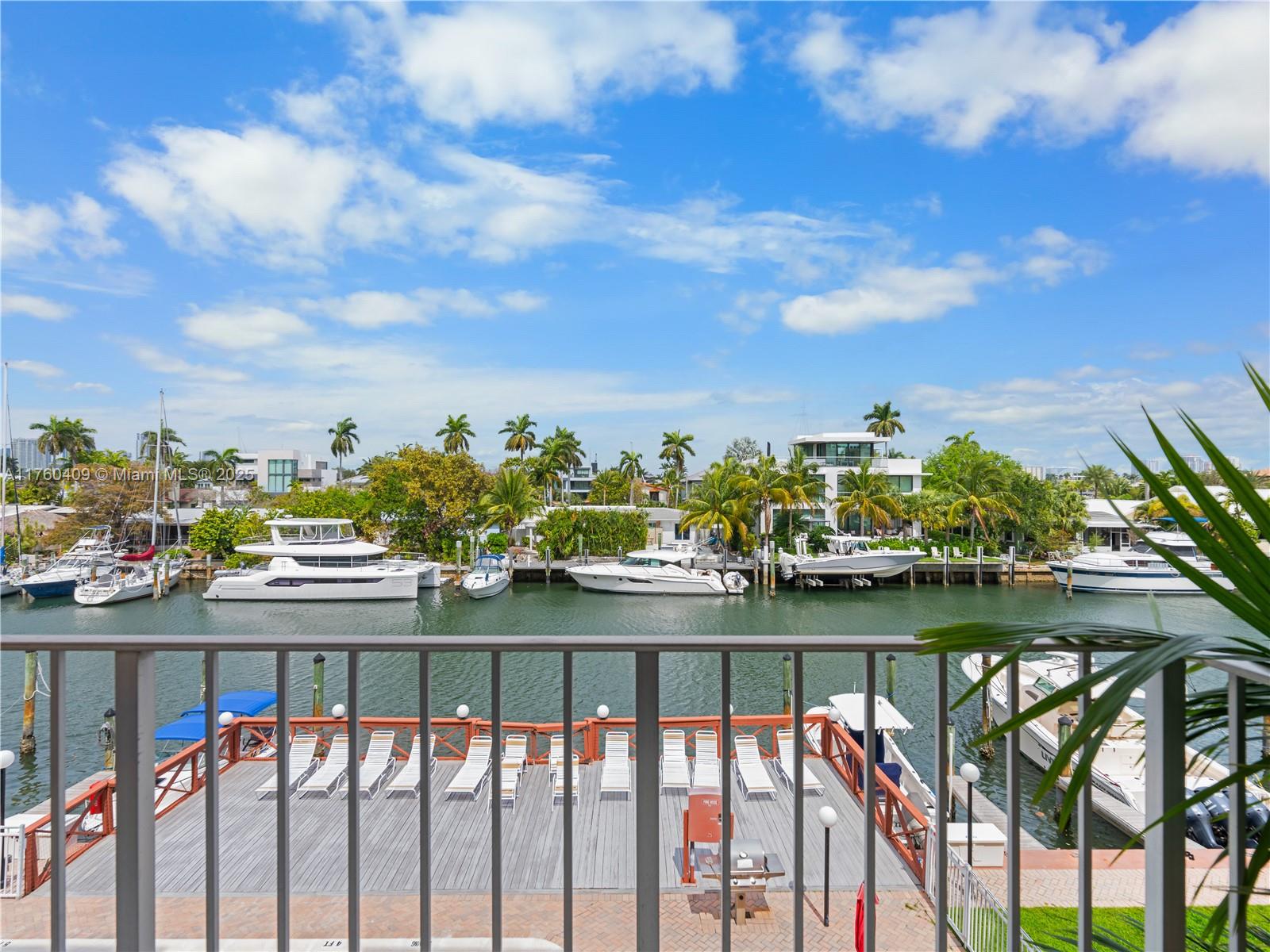 CROMWELL EAST CONDO - Residential
