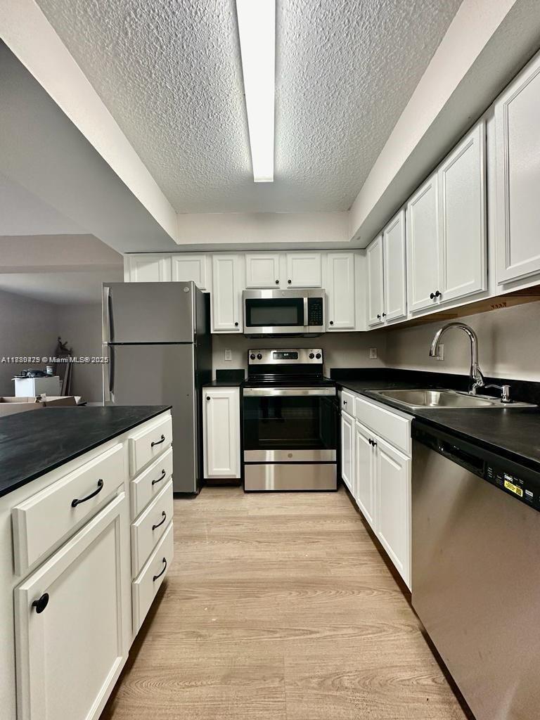 PELICAN POINT AT BOYNTON - Residential Lease