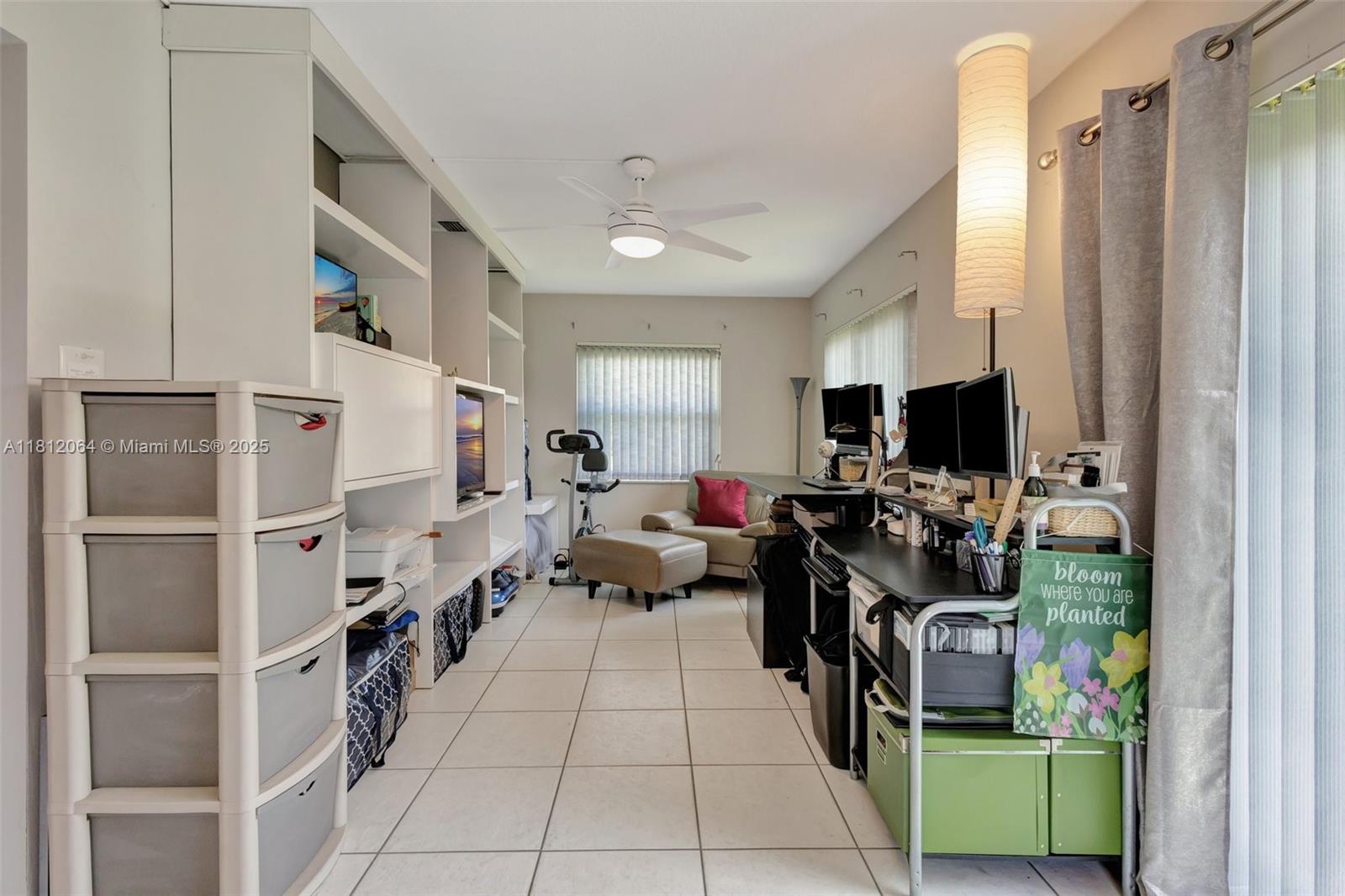 DELRAY VILLAS 2 - Residential