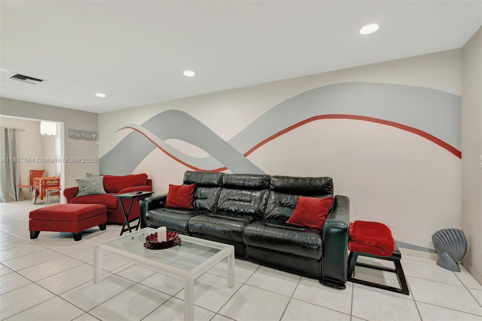 DELRAY VILLAS 2 - Residential