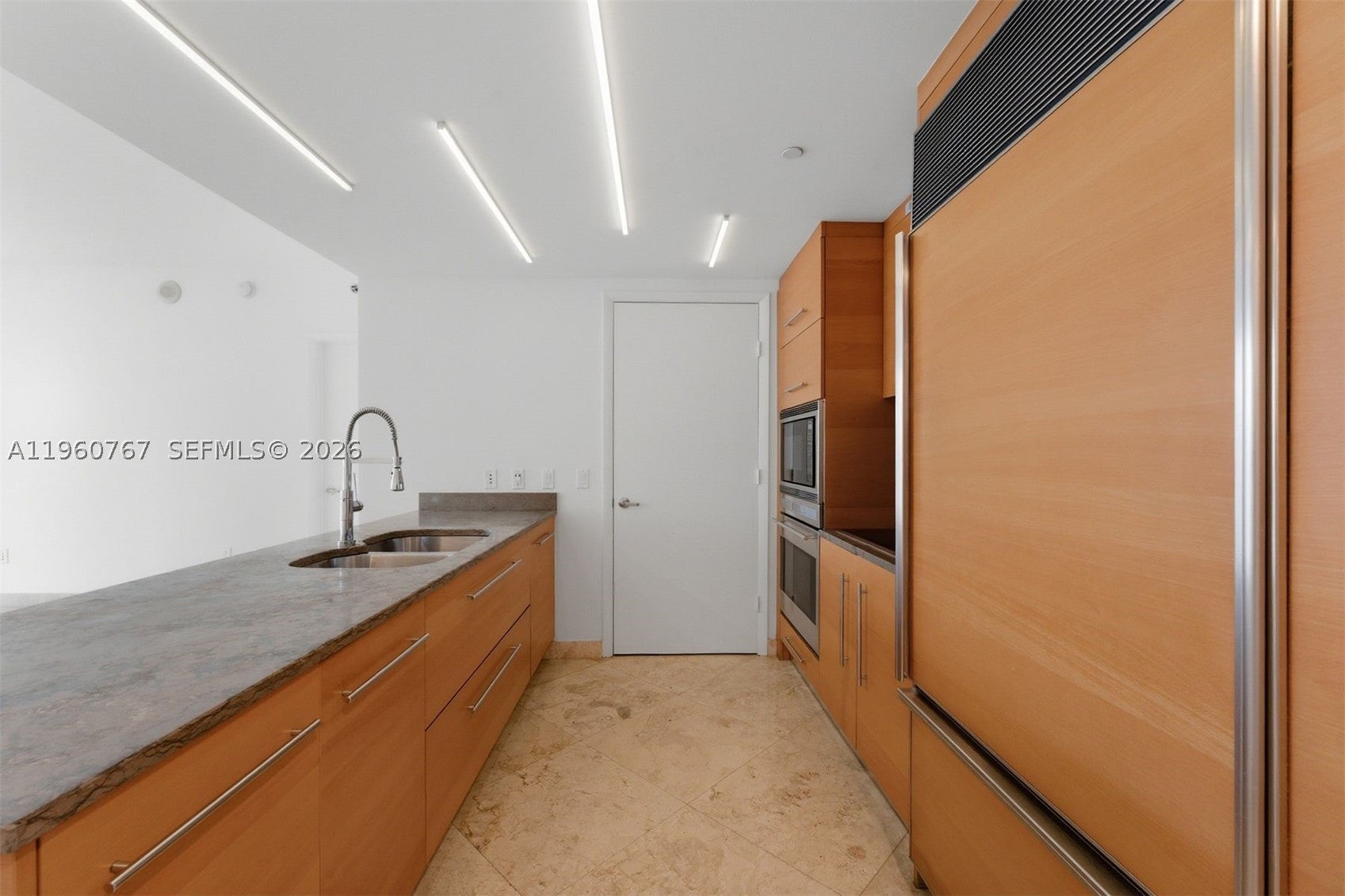 475 Brickell Ave 3513