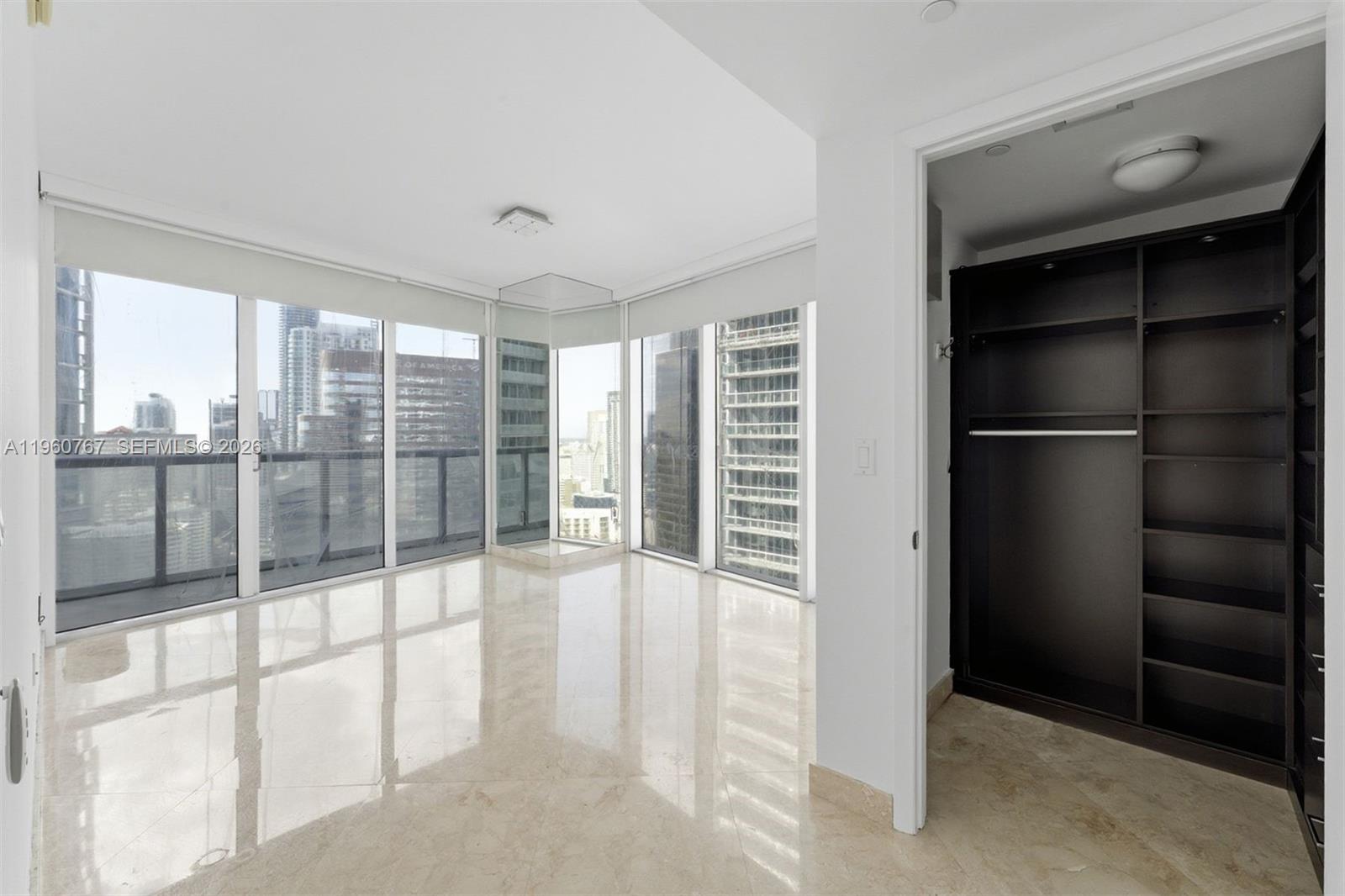 ICONBRICKELL CONDO NO 1 - Residential