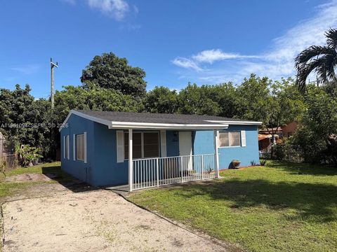 Photo of 3021 NW 17th St, Fort Lauderdale, FL 33311 (MLS # A11961094)