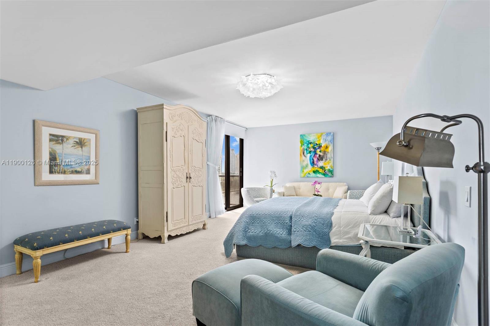 TURNBERRY ISLE SOUTH COND - Residential