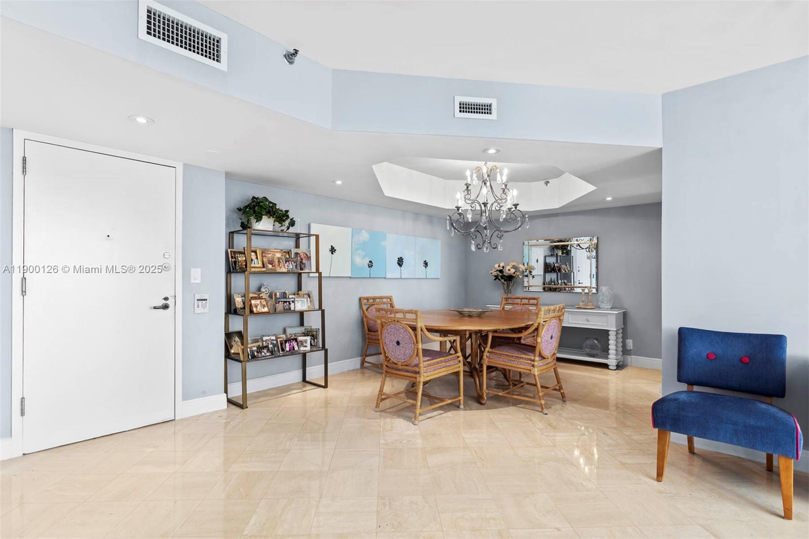 TURNBERRY ISLE SOUTH COND - Residential