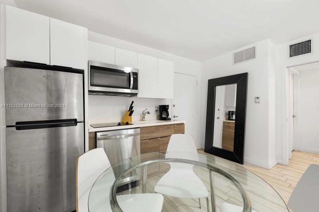 ELENA CONDO - Residential