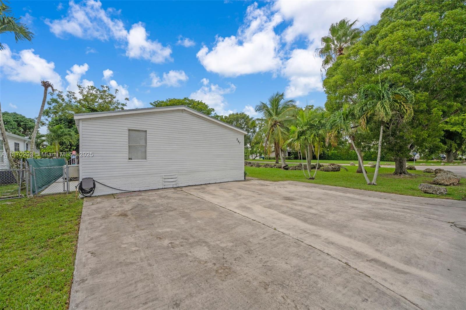 AMERICANA VILLAGE CONDO - Residential