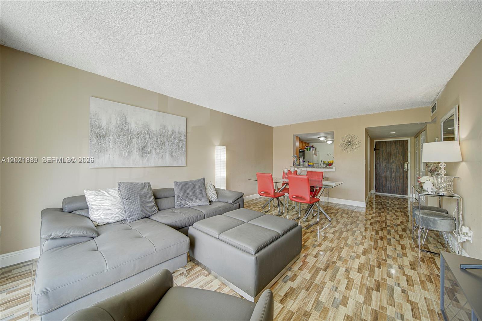494 NW 165th St Rd C-205