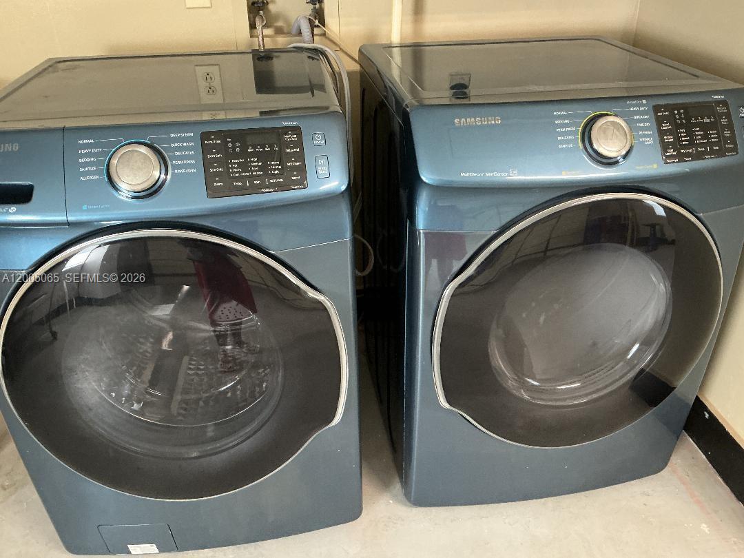 DUCKWOOD - Residential