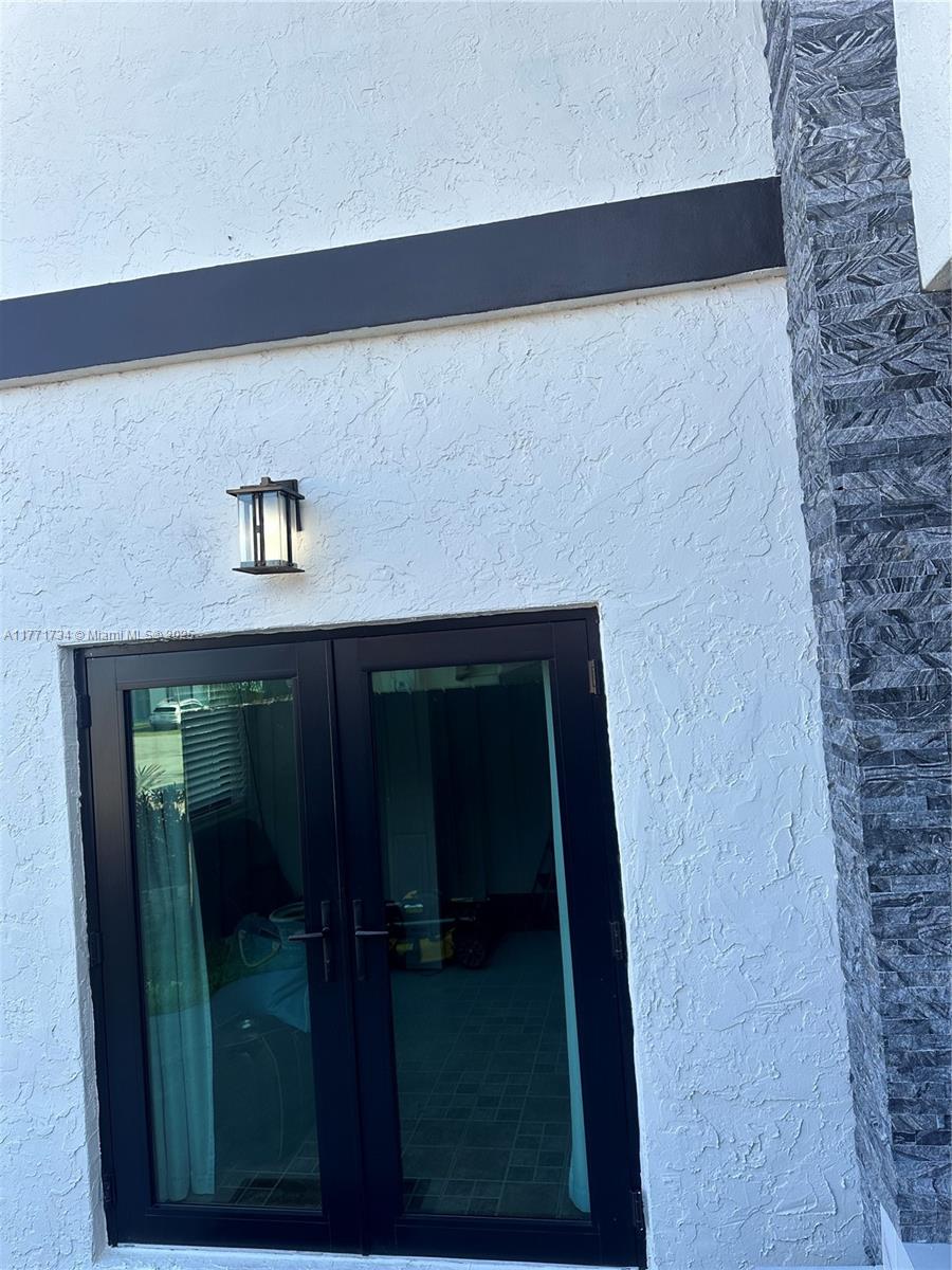 Rental Property at 17649 Sw 142nd Ct 1, Miami, Broward County, Florida - Bedrooms: 1 
Bathrooms: 1  - $1,600 MO.