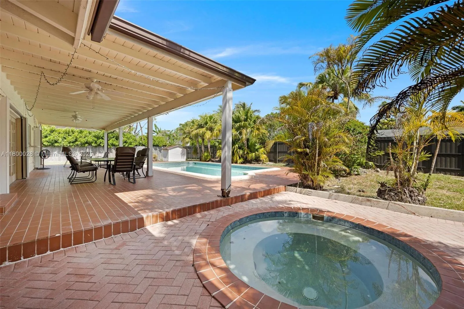 Miami, Florida 33176, United States, 4 Bedrooms Bedrooms, ,3 BathroomsBathrooms,Residential,Active,126511