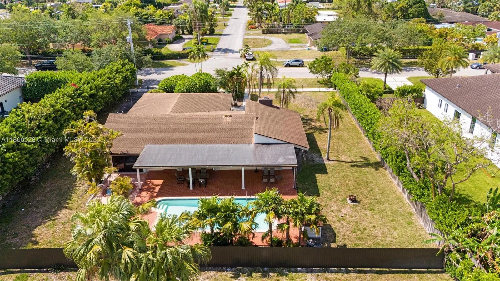 Miami, Florida 33176, United States, 4 Bedrooms Bedrooms, ,3 BathroomsBathrooms,Residential,Active,126511