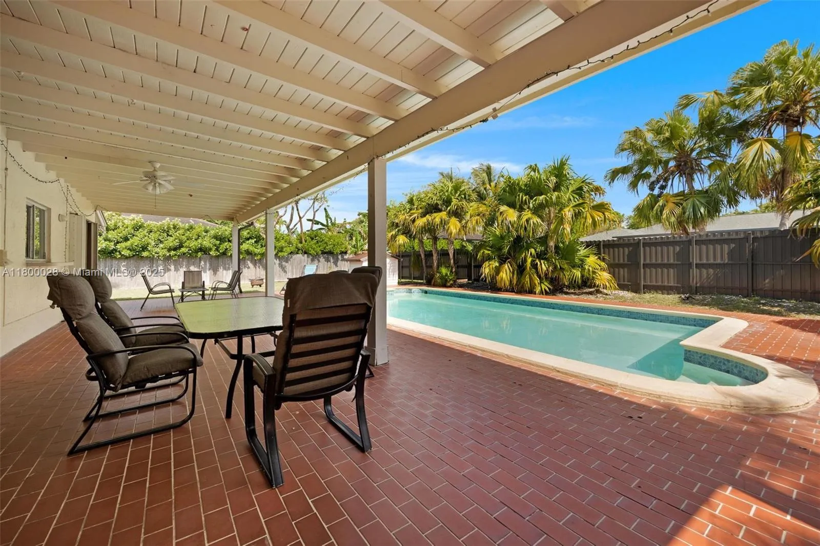 Miami, Florida 33176, United States, 4 Bedrooms Bedrooms, ,3 BathroomsBathrooms,Residential,Active,126511