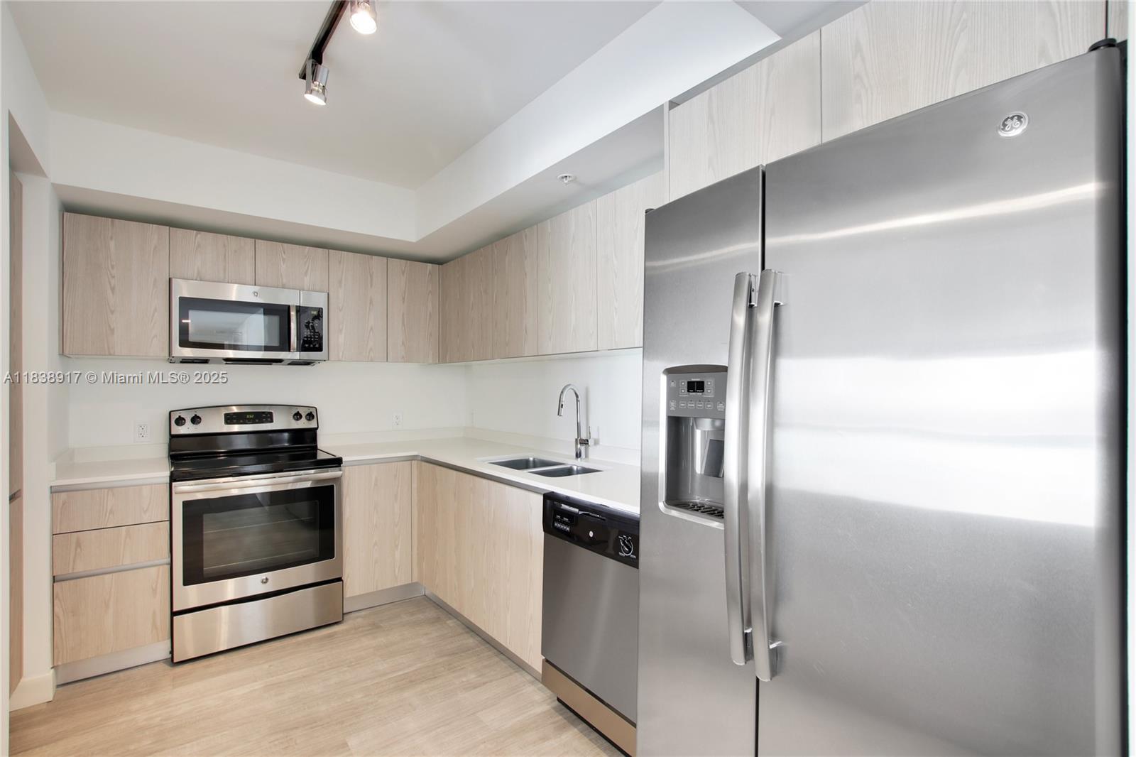 1500 Bay Rd C-0804