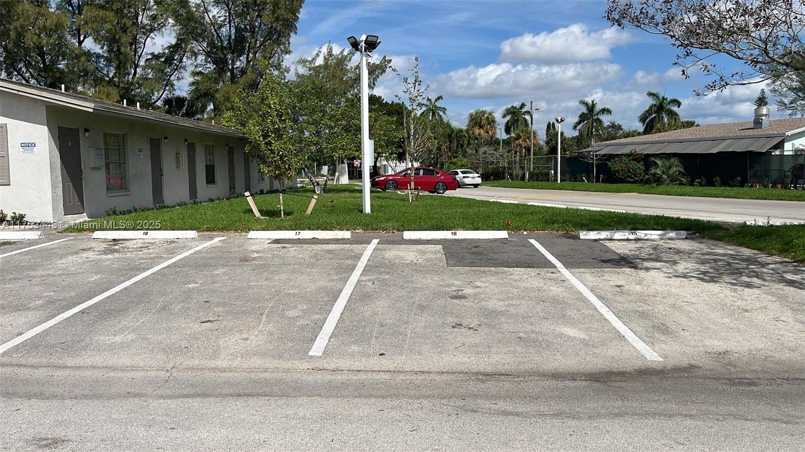 550 Ne 44th St E1, Deerfield Beach, Broward County, Florida - 1 Bedrooms  
1 Bathrooms - 