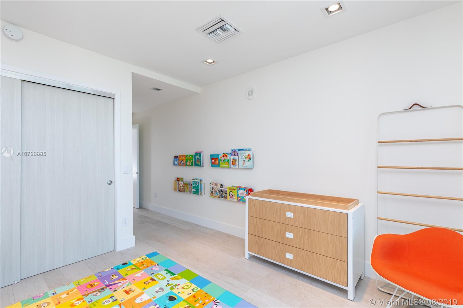 OCEANA KEY BISCAYNE CONDO - Residential