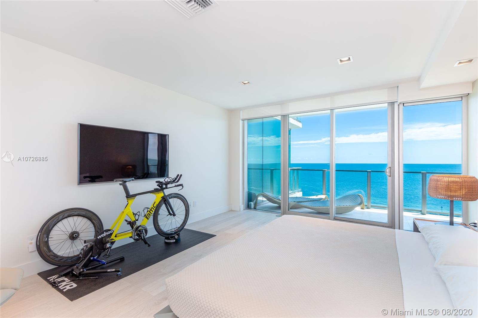 OCEANA KEY BISCAYNE CONDO - Residential