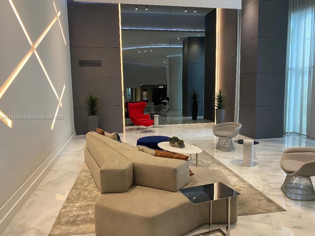 PARC CENTRAL AVENTURA EAS - Residential