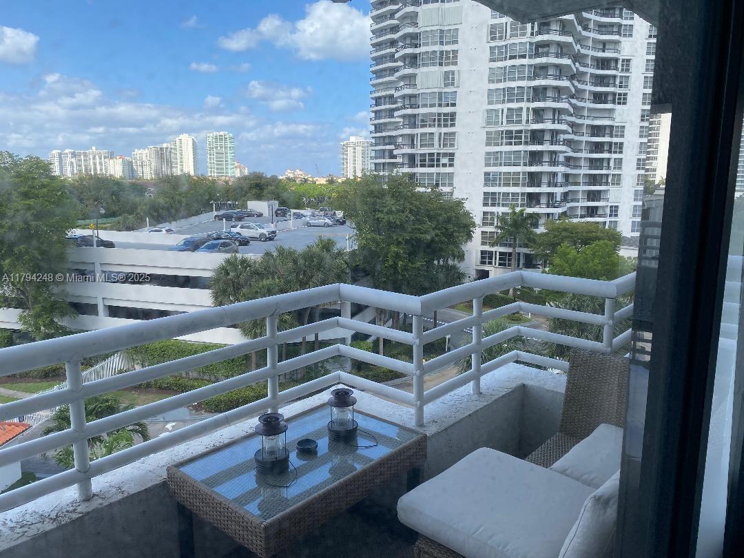 PARC CENTRAL AVENTURA EAS - Residential