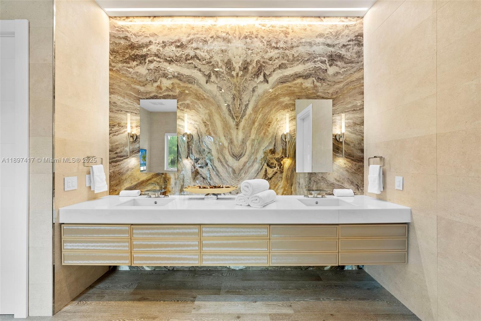 HELMS COUNTRY ESTATES RE- - Residential