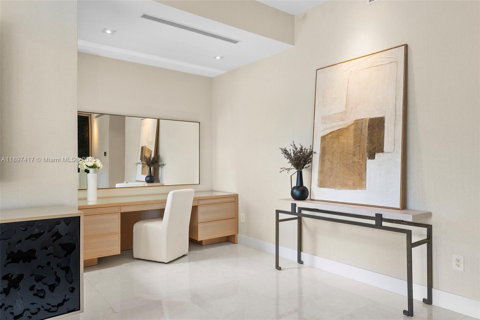 HELMS COUNTRY ESTATES RE- - Residential