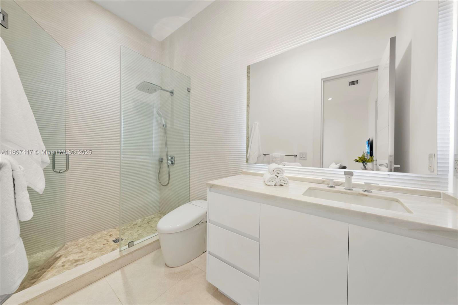 HELMS COUNTRY ESTATES RE- - Residential
