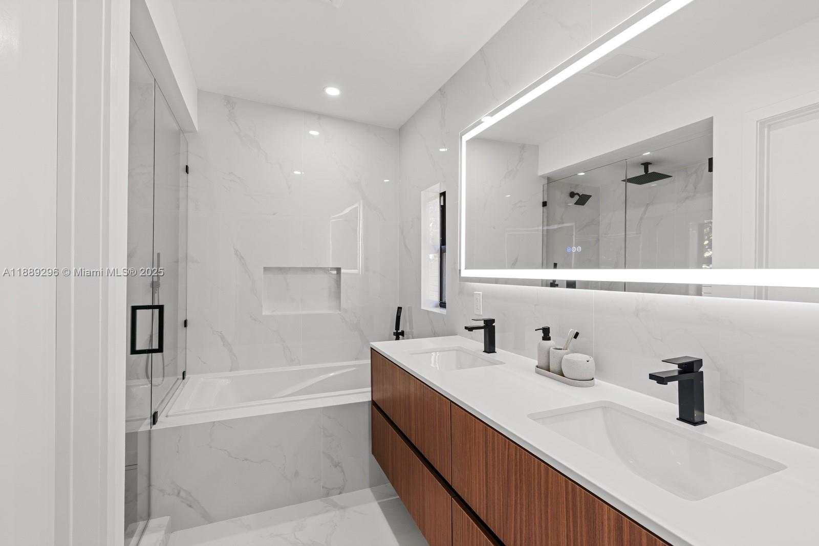 VICTORY HOMESITES - Residential