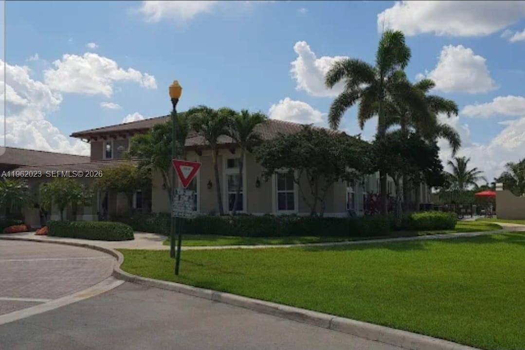 LAKES BY THE BAY GEE - Residential