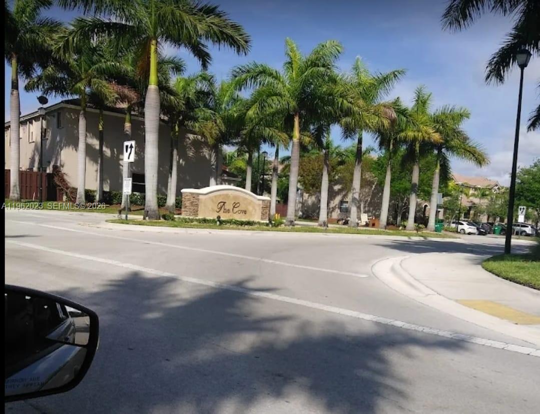 LAKES BY THE BAY GEE - Residential