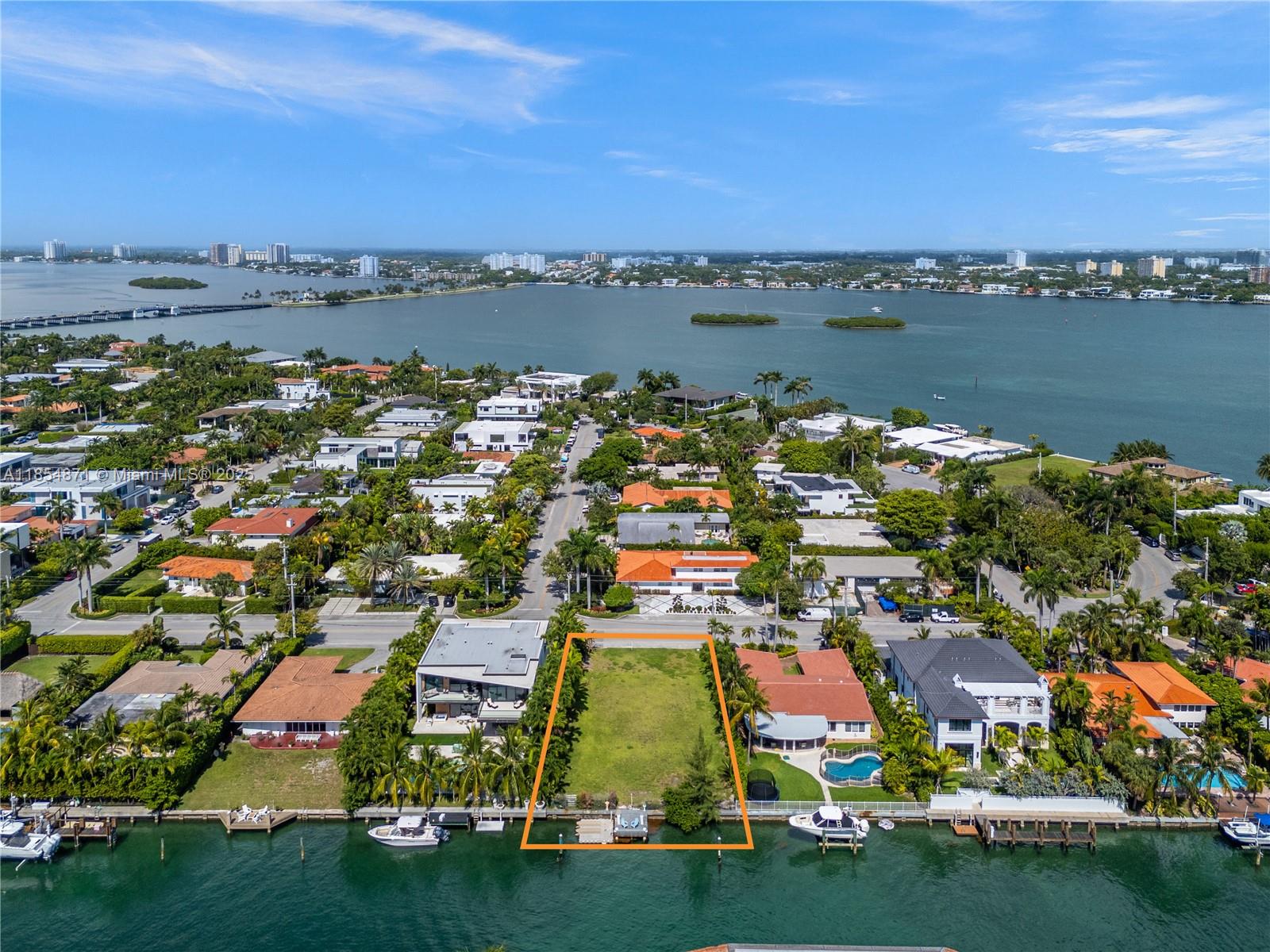 BAY HARBOR ISLAND - Residential
