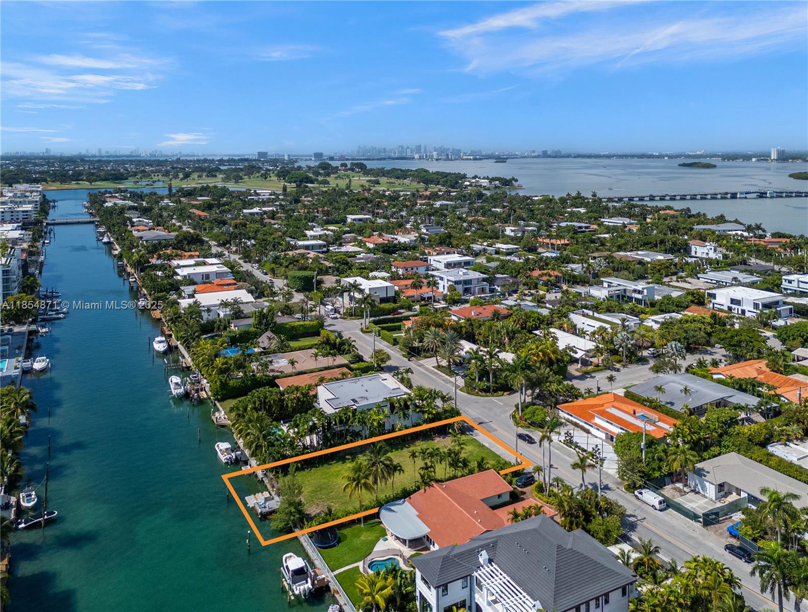 BAY HARBOR ISLAND - Residential