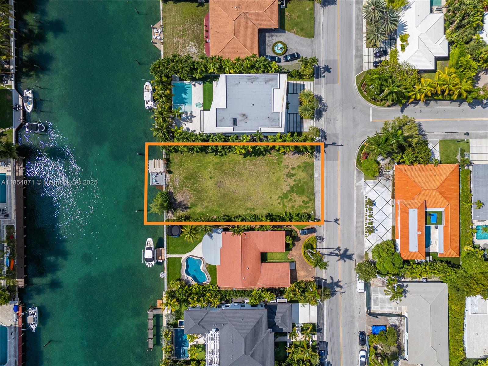 BAY HARBOR ISLAND - Residential